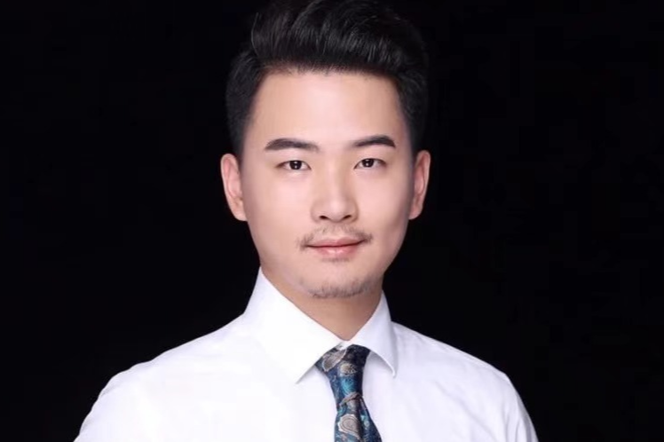 Mr. Coin in the Crypto Circle: On December 31, Bitcoin maintains a stalemate between bulls and bears. The market fluctuates, so be sure to manage risks well. Here is the latest market analysis for Bitcoin today, along with operational reference ideas.