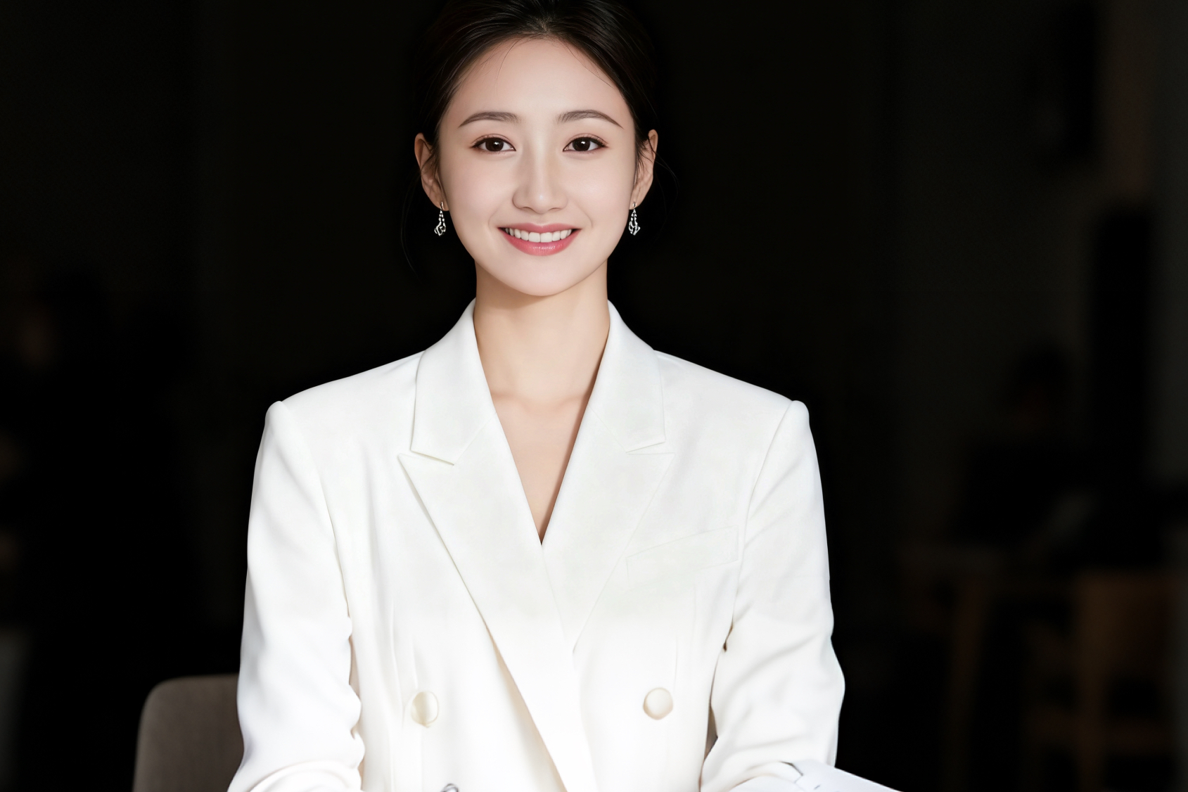 币圈丽盈：1.12比特币日线空头格局未破，以太坊反弹持续性待观察。最新行情分析及短线思路参考