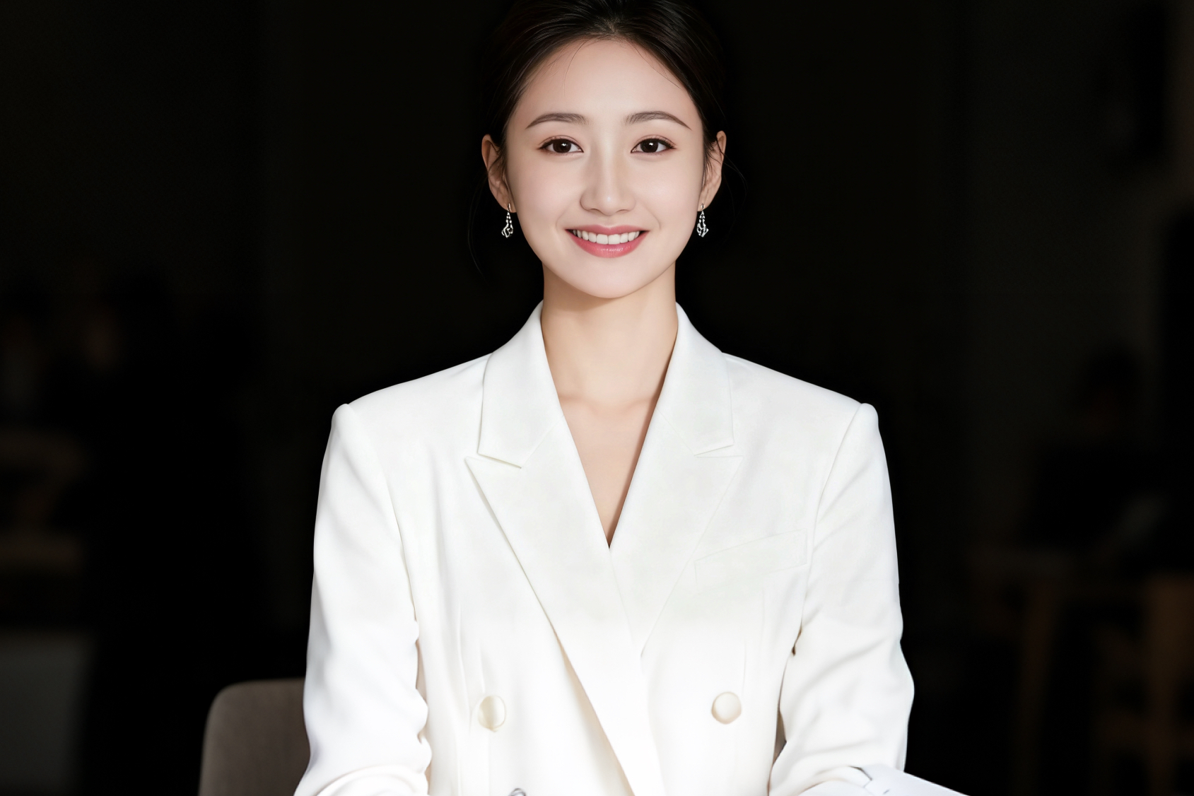 币圈丽盈：1.13比特币多头力量澎湃，回调即是黄金坑！以太坊日线金叉整体偏多！最新行情分析及短线思路参考