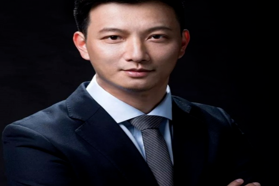 币圈院士：1.13以太坊南北力量接近平衡？何时变盘？最新行情分析及操作思路参考