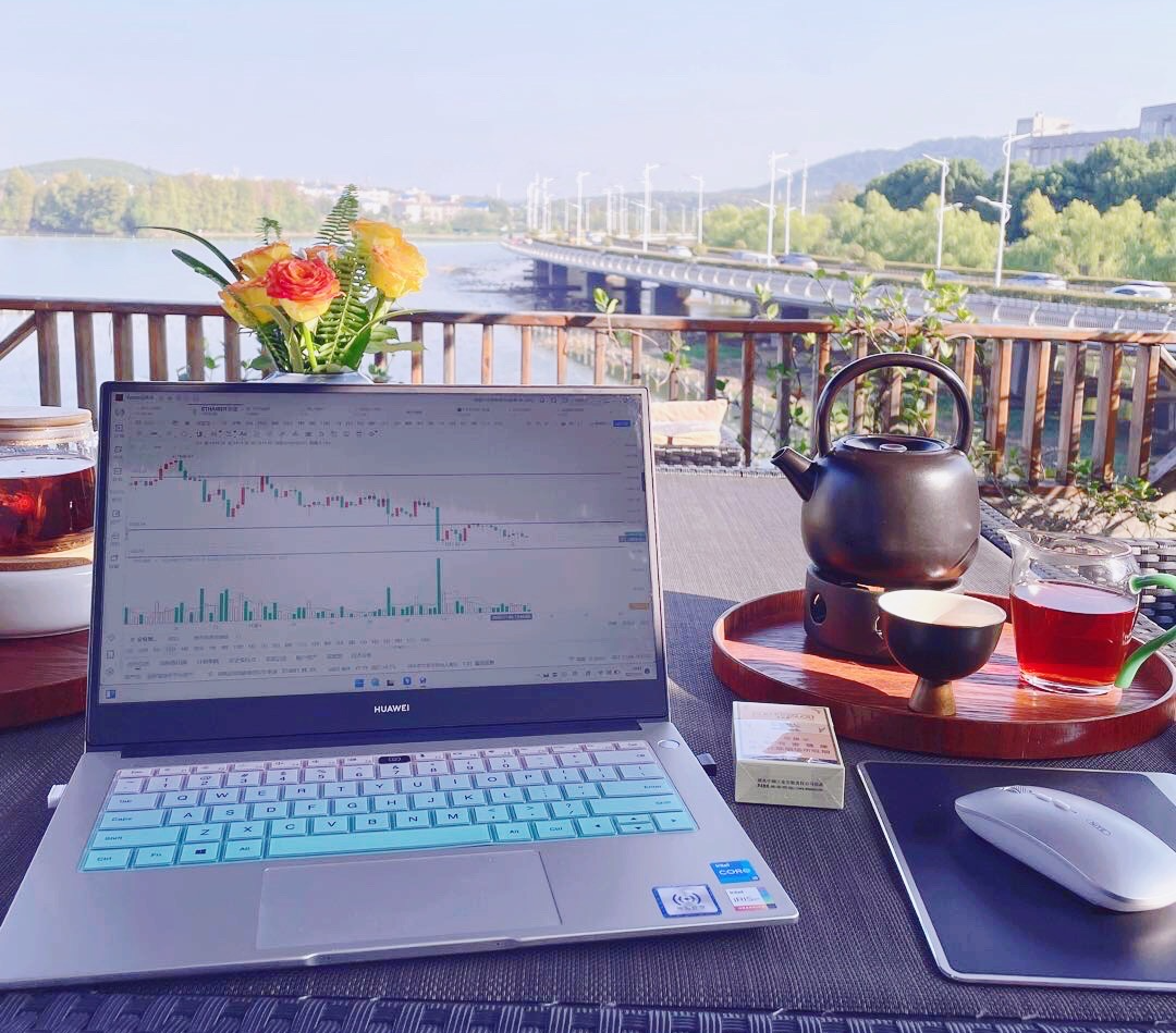 BTC小时一字断魂刀 全网清算7亿美元