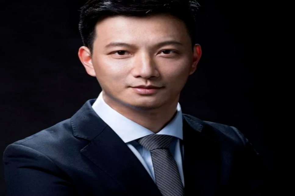 Crypto Circle Academician: How to position after the 2.4 Ethereum abyss correction? Has the main force's liquidation ended? Latest market analysis and thought reference.