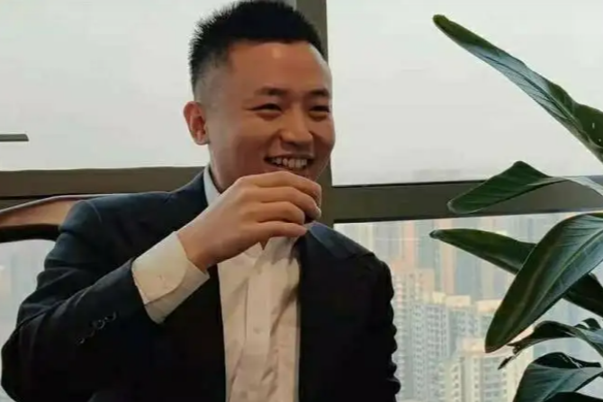 3.28张历辉:以太坊空头放量剑指新低！多单被套该如何自救？今日比特币（BTC）以太坊（ETH）该如何布局！