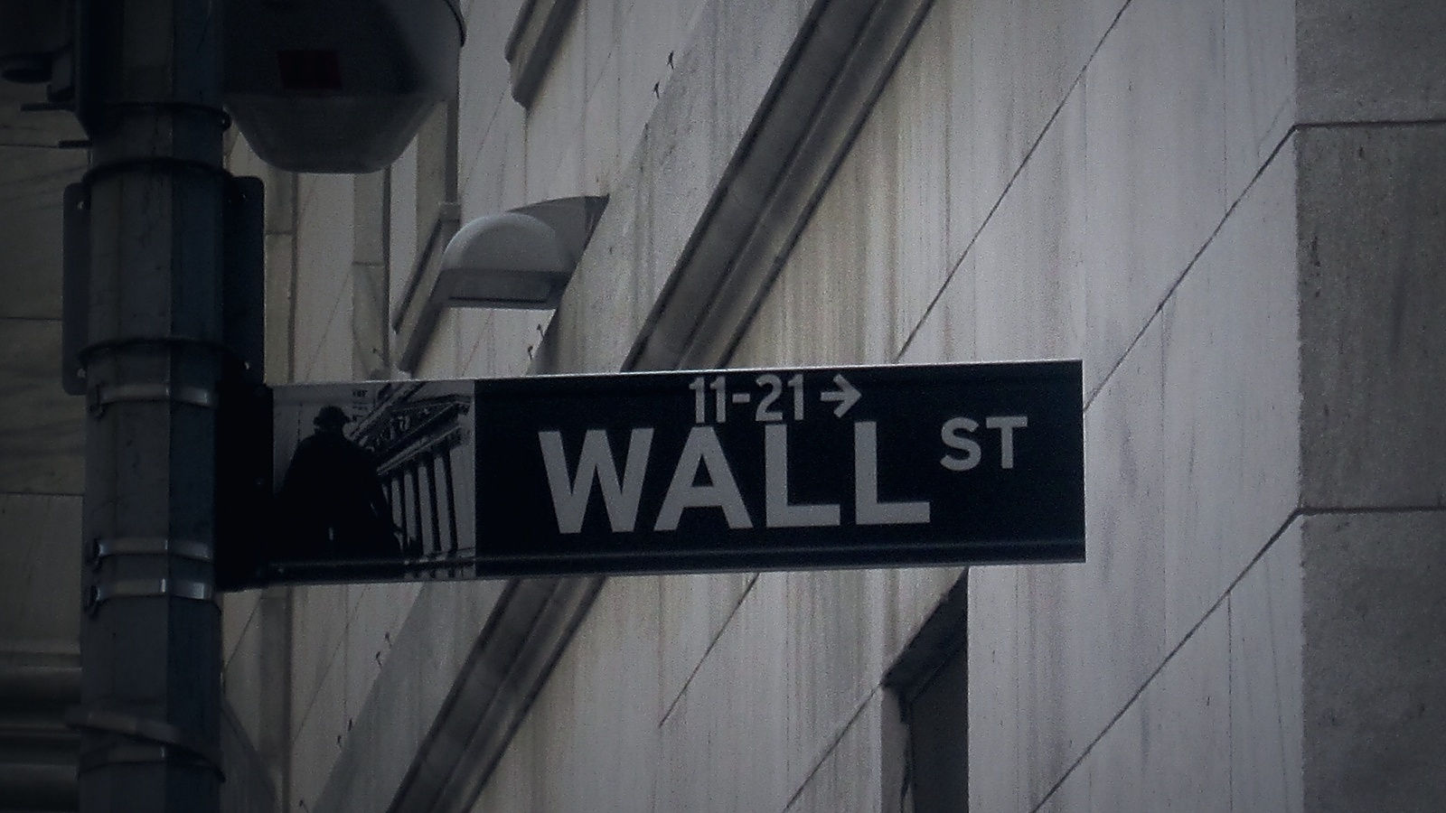 Wall Street begins to be uneasy: the most dangerous cracks in the U.S. economy have appeared_aicoin_img1