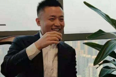 4.9张历辉:比特币冲高震荡回落！4H收口扳回大涨有无可能？今日比特币（BTC）以太坊（ETH）该如何布局！