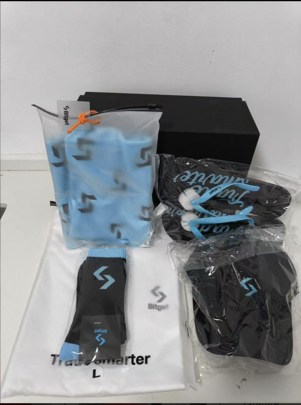 免费领Pro会员+顶级周边的限时“空投”！_aicoin_图3