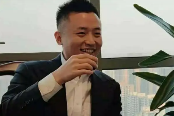 4.27张历辉:以太坊突破连日震荡向上？日k压力位难突破终究是跌！今日比特币（BTC）以太坊（ETH）该如何布局！