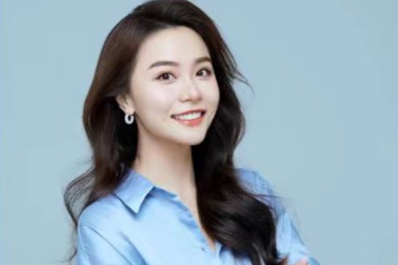 币圈红姐5.8：比特币日图收口看跌成型！非农夜下破79000在即？今日比特币（BTC）最新行情分析与操作建议！