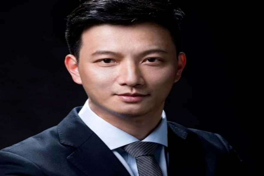 币圈院士：7.9以太坊（ETH）周期信号全面背离，震荡格局暗藏变盘危机？最新行情分析参考